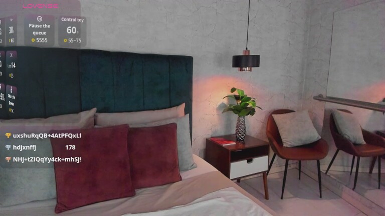 AdeleAnderson's Streamate show and profile